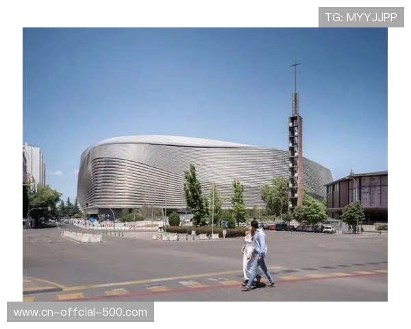 伯纳乌球场改造工程竣工,可伸缩屋顶和360度屏幕正式投入使用 伯纳乌球场改造工程竣工,可伸缩屋顶和360度屏幕正式投入使用